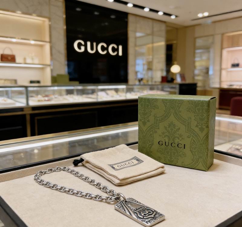 Gucci Necklace 03yxs250